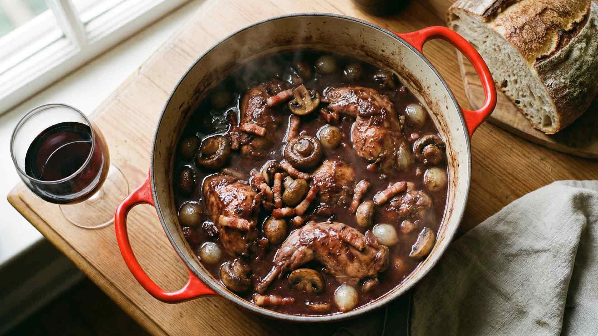 Recette lapin champignons lardons vin rouge Image