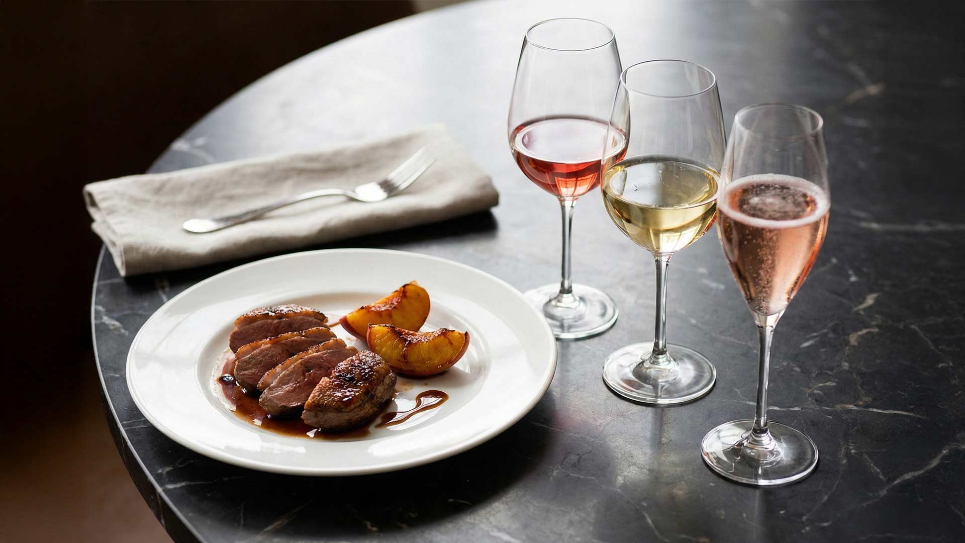 Quel vin avec des magrets de canard aux pêche Image